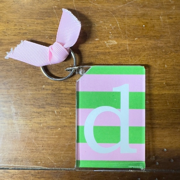 Monogram D Keychain - Picture 2 of 3
